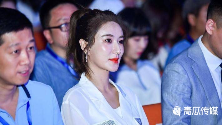 雙11首戰(zhàn)：薇婭為什么輸了？