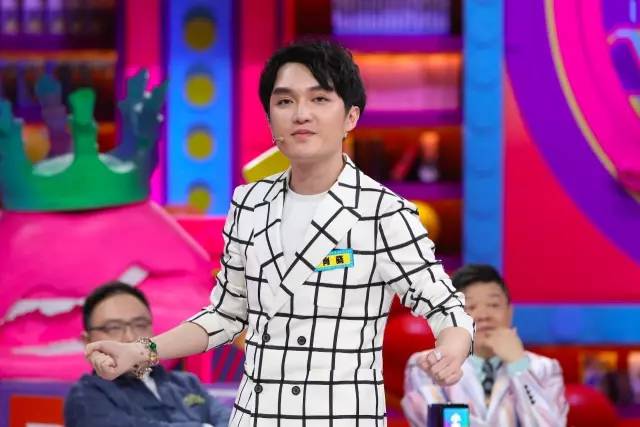 《奇葩說》：互聯(lián)網(wǎng)原住民的“中國式關(guān)系”焦慮解碼器