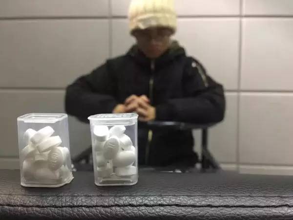 直播行業(yè)亂象，搗亂、暴食和送命，都是為錢(qián)？